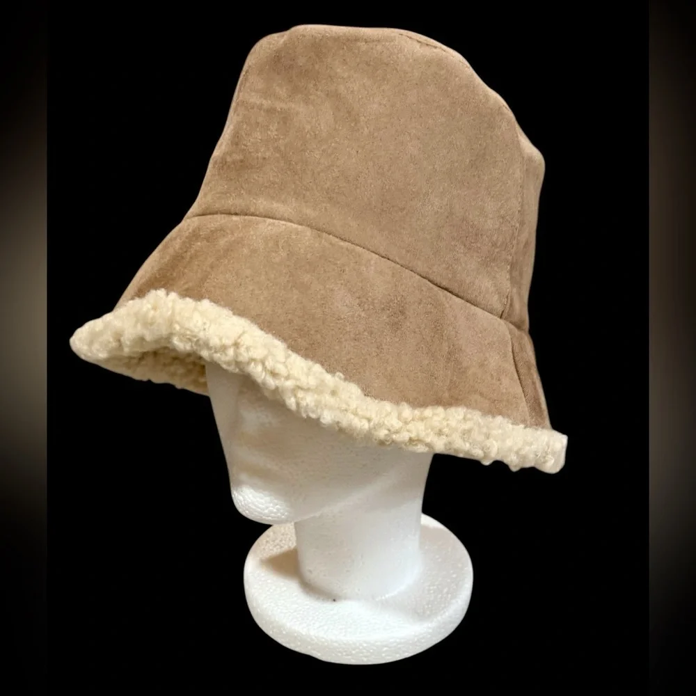 Y2K‎ Tan and Suede Faux Bucket Hat Shearling  Unisex One Size